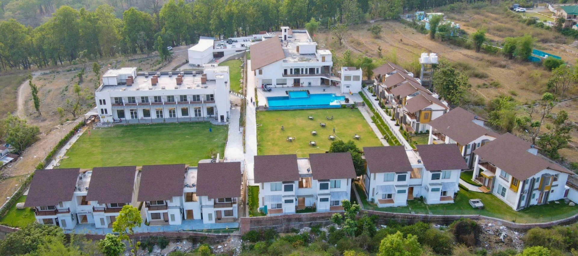 luxury hotel Of JIm- Corbett